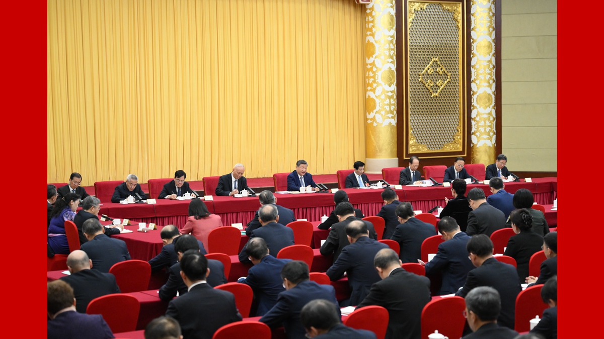 习近平看望参加政协会议的农工党九三学社医药卫生界社会福利和社会保障界委员