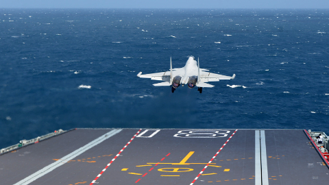 习近平主席引领全军以自我革命精神深化政治整训