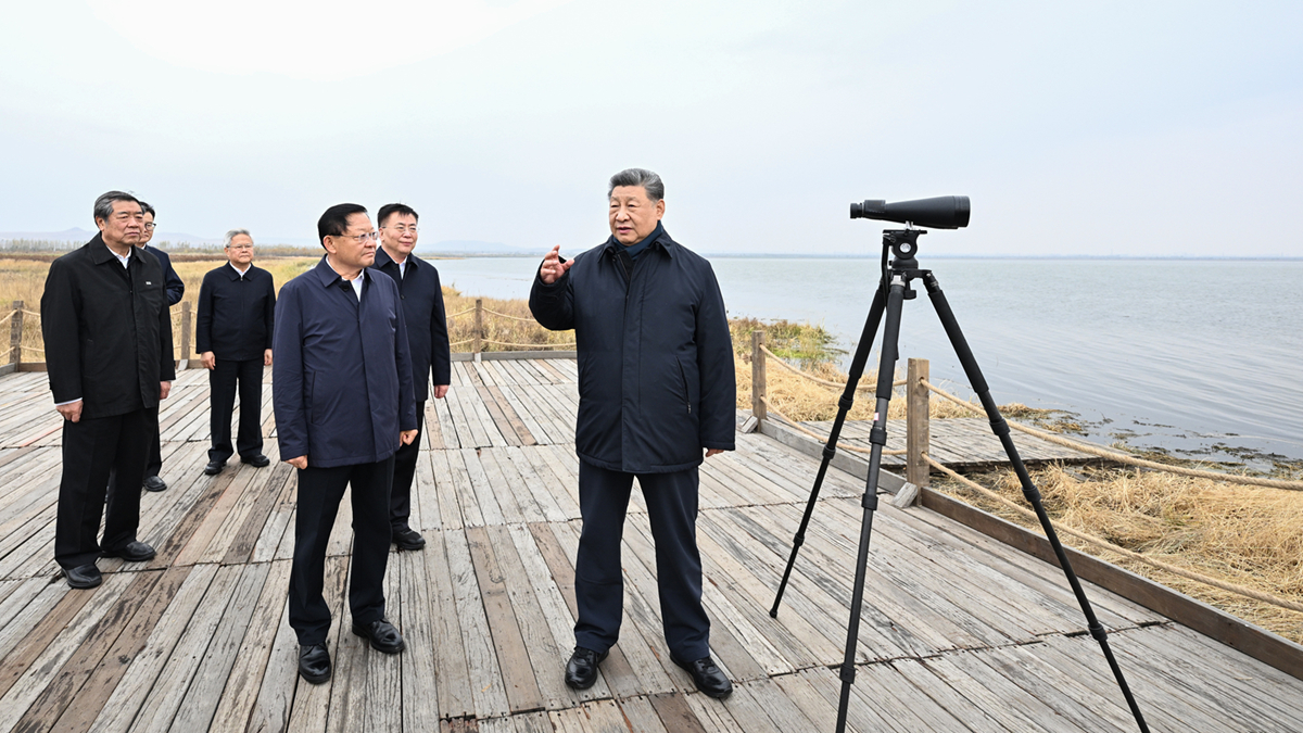 习近平在内蒙古乌兰察布考察